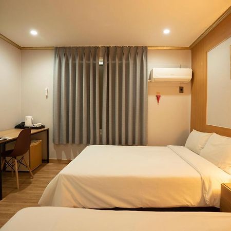 Jeju Stay Hotel Buitenkant foto