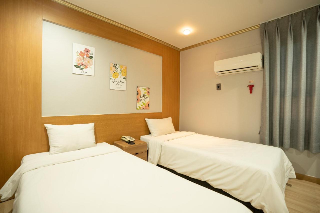 Jeju Stay Hotel Buitenkant foto