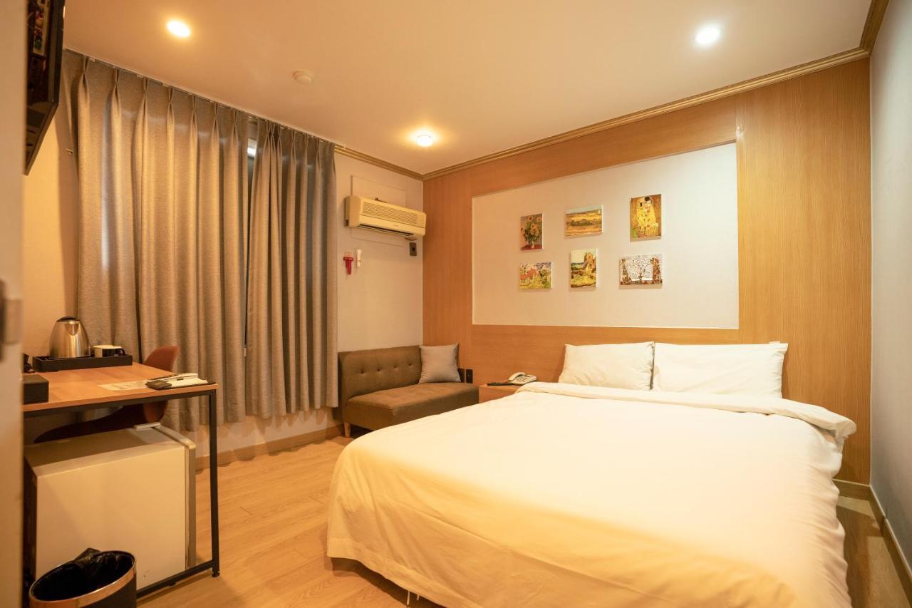 Jeju Stay Hotel Buitenkant foto
