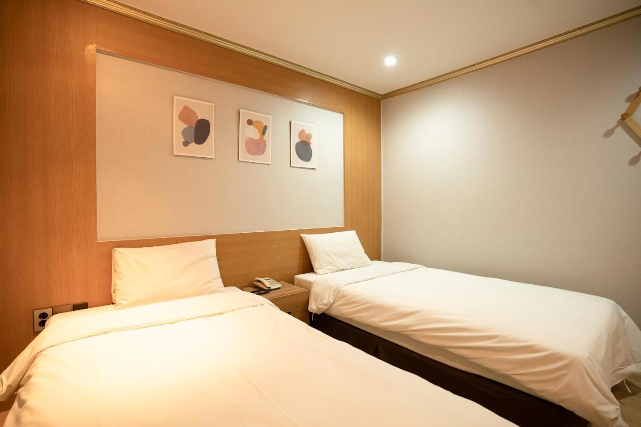 Jeju Stay Hotel Buitenkant foto