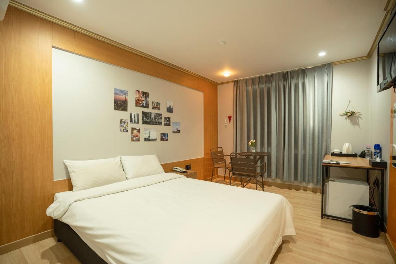 Jeju Stay Hotel Buitenkant foto