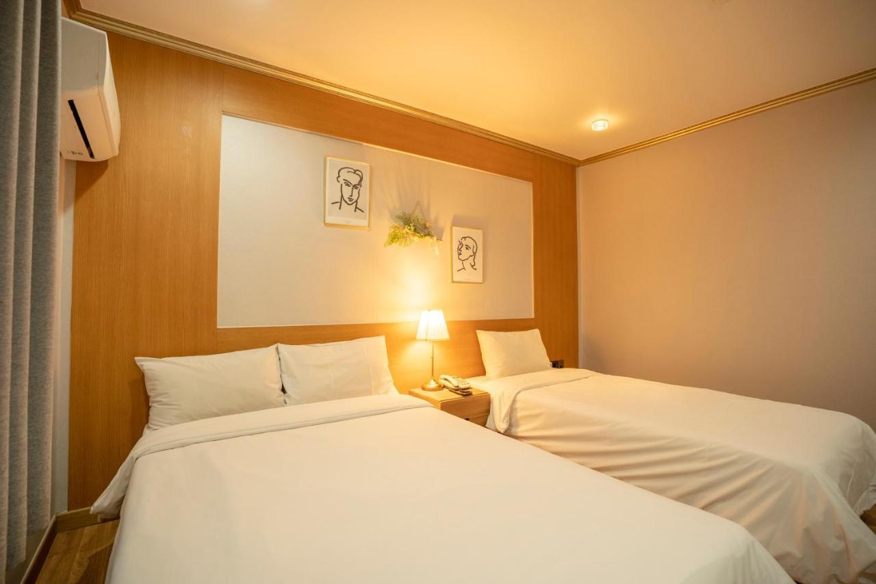 Jeju Stay Hotel Buitenkant foto