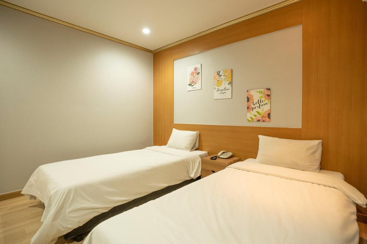 Jeju Stay Hotel Buitenkant foto