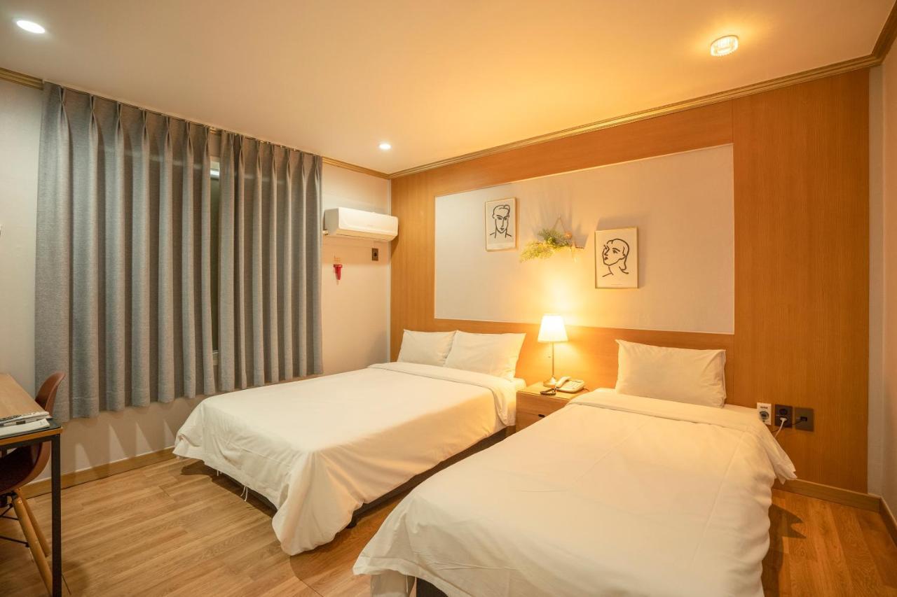 Jeju Stay Hotel Buitenkant foto